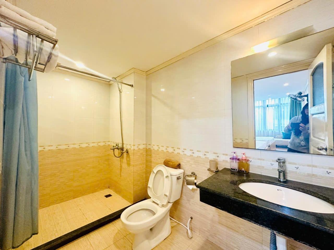 Royal Hotel Ha Noi Ханой Екстериор снимка