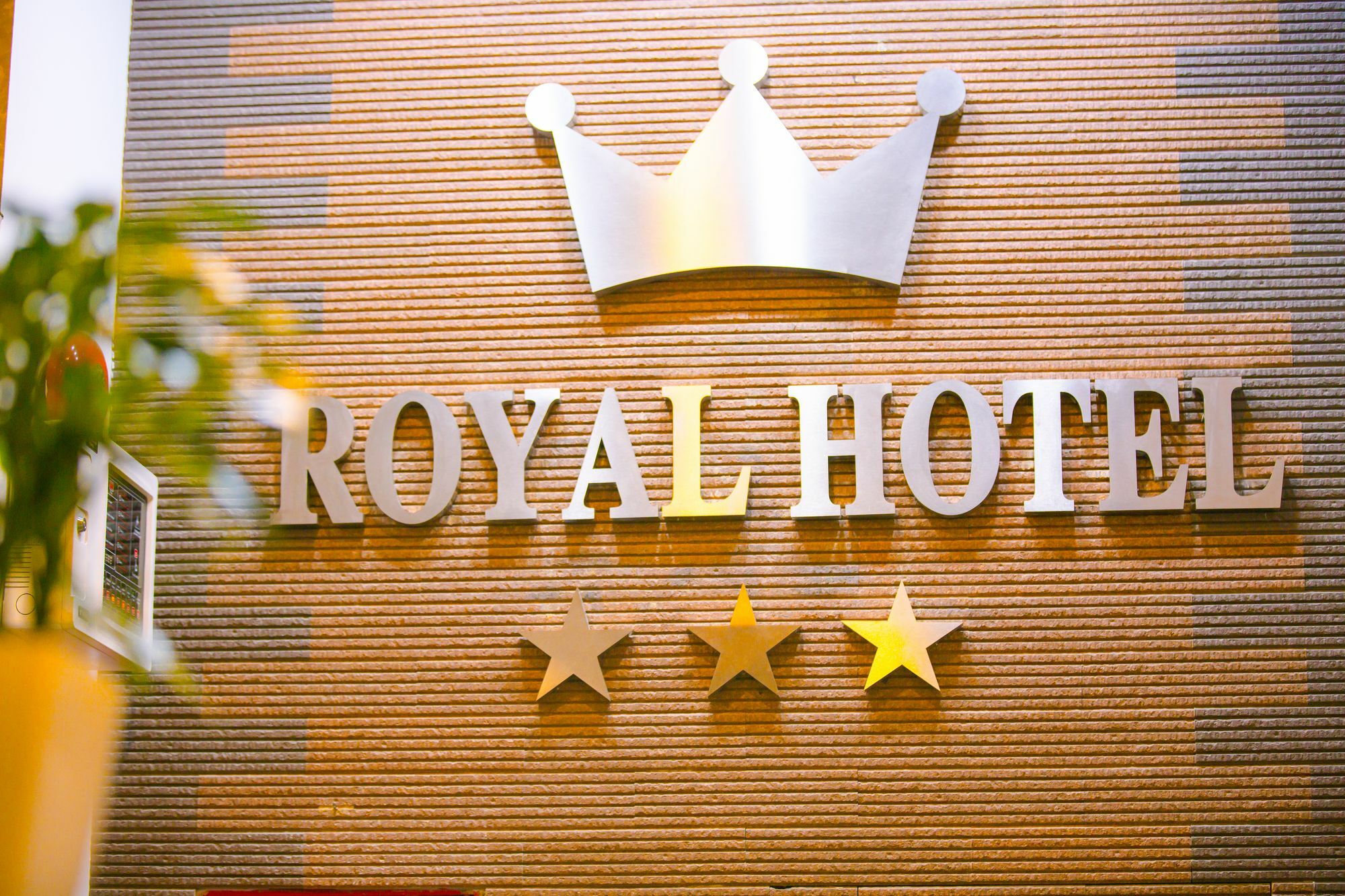 Royal Hotel Ha Noi Ханой Екстериор снимка
